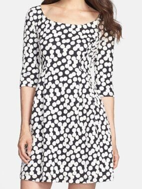 BETSEY JOHNSON JACQUARD BLACK WHITE DOT DRESS